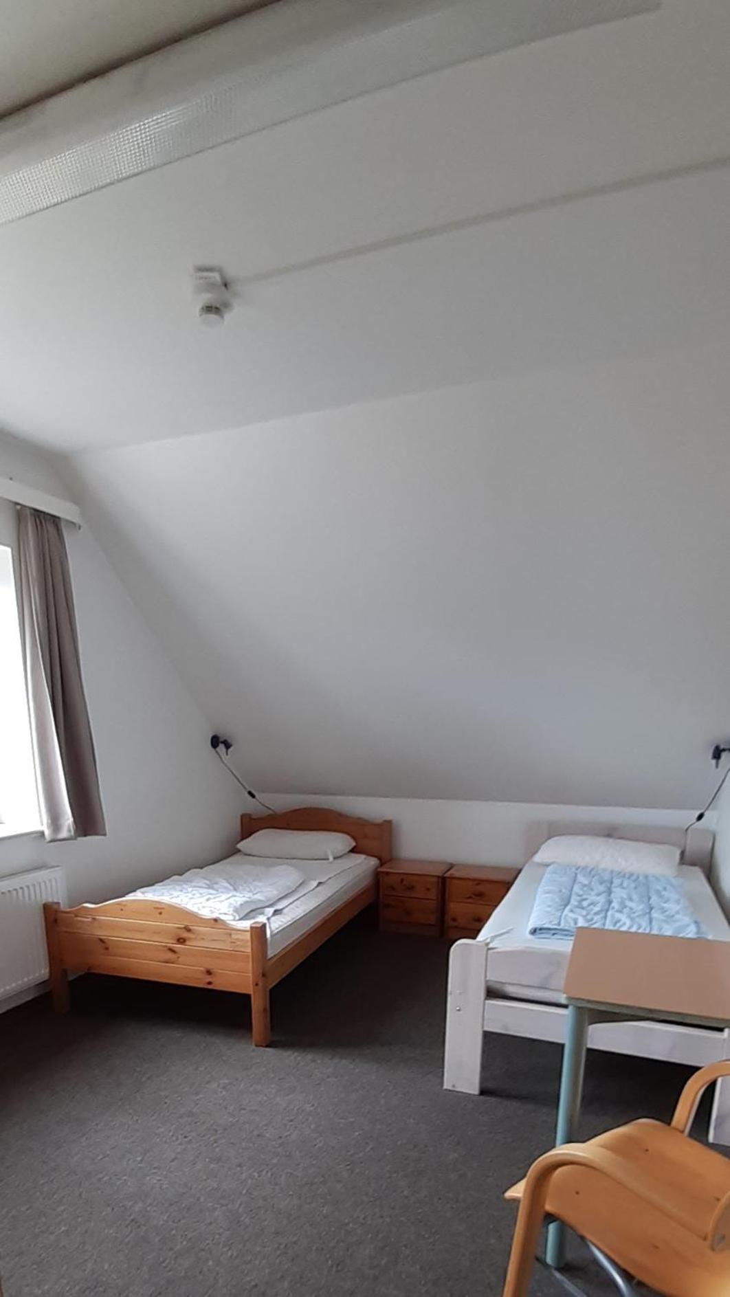 Klaarcamp Hostel Wenningstedt-Braderup Bilik gambar